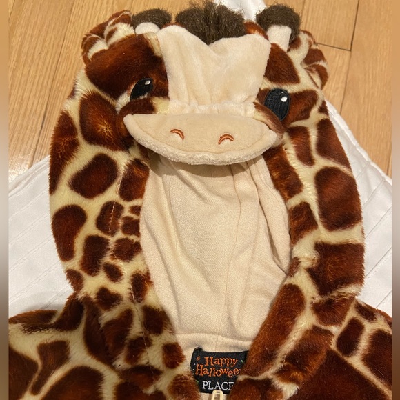 🍭 2/$25 🌟🔥🔥🦒Adorable giraffe costume for babies aged 0 to 6 months - Picture 2 of 6